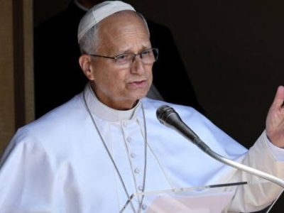 Papa León XIV pide rezar por afectados de incendios en Francia y España