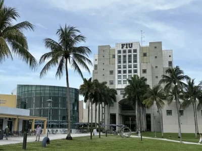 Florida limita el acceso de estudiantes indocumentados a sus colegios universitarios y programas públicos