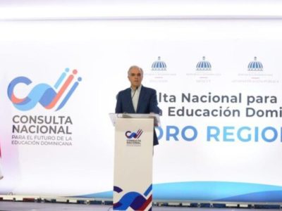 De Camps: reforma educativa debe construirse con experiencia de servidores públicos
