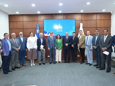 Andeclip suspende paro médico tras acuerdo para continuar negociaciones con las ARS