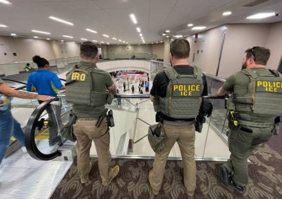 Demanda revela que agentes migratorios habrían usado Google para seleccionar sitios de redadas en EE.UU.