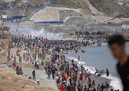 Asalto de inmigración ilegal en España por Ceuta