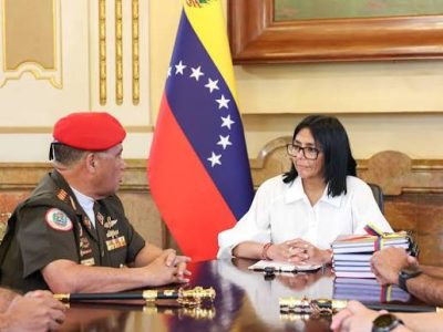 Delcy Rodríguez reestructura la Fuerza Armada y nombra a Belzares Escobar jefe del Comando Estratégico