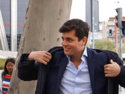 La jueza levanta la orden de detención contra el comunicador Vito Quiles tras su comparecencia voluntaria