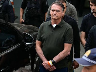 Bolsonaro niega haber violado la prohibición de usar redes sociales durante su arresto domiciliario
