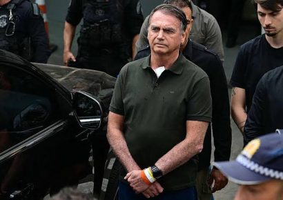 Bolsonaro niega haber violado la prohibición de usar redes sociales durante su arresto domiciliario