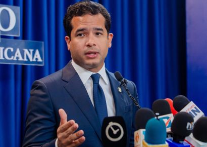 Omar Fernández propone cambios al Código Penal para proteger derechos