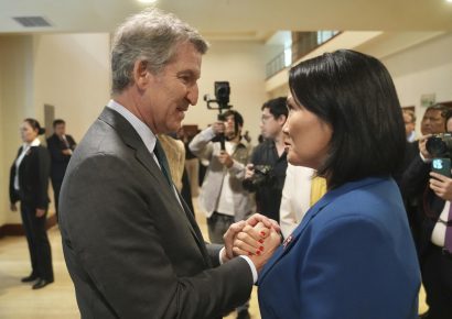 Feijóo se reúne con Keiko Fujimori en Lima