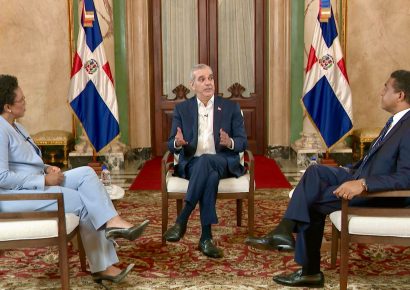 Abinader anuncia consenso para modificar artículos del Código Penal y reafirma compromiso con la libertad de prensa