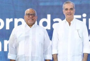 “Tu Firma es Tu Garantía” celebra su primer aniversario con entrega de préstamos en San Juan, encabezada por el presidente Abinader