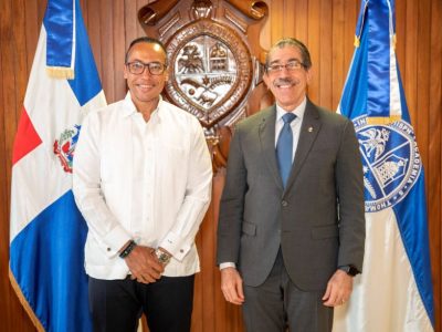 UASD y Pasaportes pactan instalar oficinas biométricas en sede y recintos universitarios