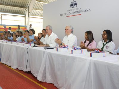 Presidente Abinader anuncia más equipos para politécnicos y nuevas oportunidades para estudiantes