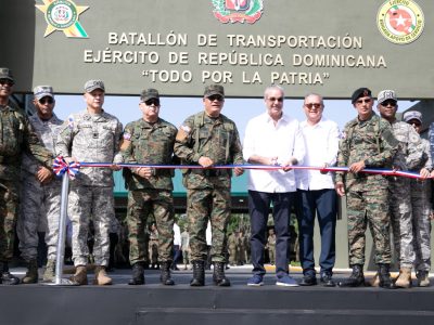 Presidente Abinader inaugura moderno Batallón de Transportación del Ejército para reforzar su capacidad logística y operativa