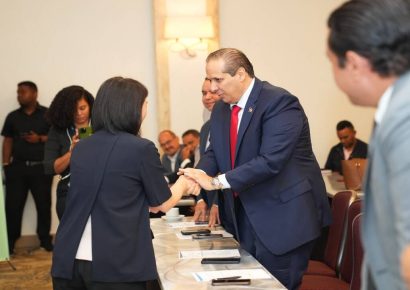 Ministerio de Salud y SNS refuerzan atención prenatal para reducir riesgos maternos y neonatales