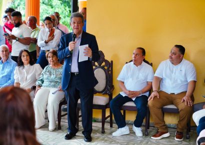 Leonel propina nuevos golpes al PRM y sus aliados con importantes juramentaciones en la Línea Noroeste