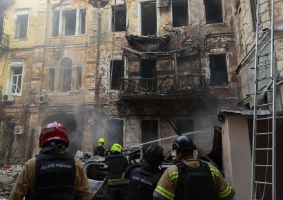 Ataque masivo con drones deja al menos siete muertos en Rusia mientras Moscú golpea objetivos militares en Kiev