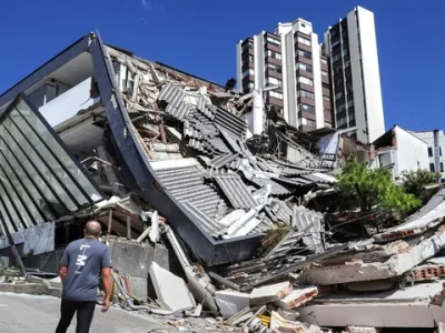 Aumenta a 169 el número de víctimas mortales del terremoto en Colombia