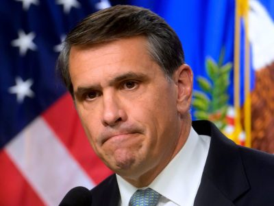Senado confirma a Todd Blanche como fiscal general
