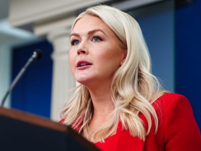 Karoline Leavitt deja la Casa Blanca y será asesora externa de Trum