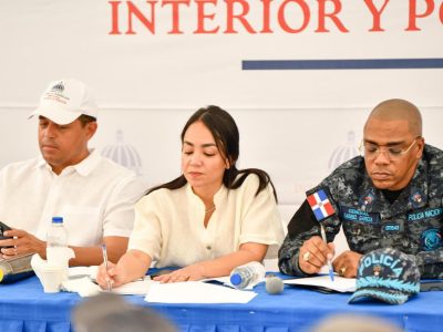 Faride Raful supervisa y refuerza intervención integral en Villas Agrícolas