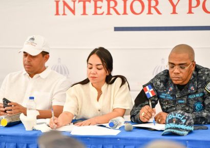 Faride Raful supervisa y refuerza intervención integral en Villas Agrícolas