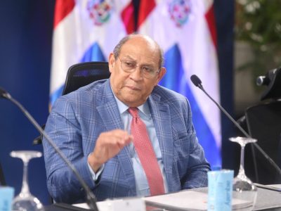 Mescyt lanza programa ‘Excelencia sin Barreras’ para bachilleres meritorios
