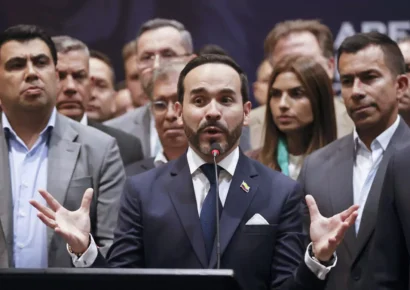 Abelardo de la Espriella asume la Presidencia de Colombia con el desafío de enfrentar la seguridad y la crisis de salud