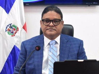 Presidente Abinader inicia cambios en el tren gubernamental: designa a general Juan Manuel Méndez en INTRANT