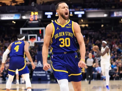 Stephen Curry descarta rumores y se queda en Golden State