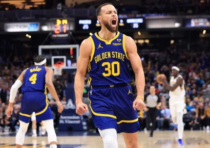Stephen Curry descarta rumores y se queda en Golden State