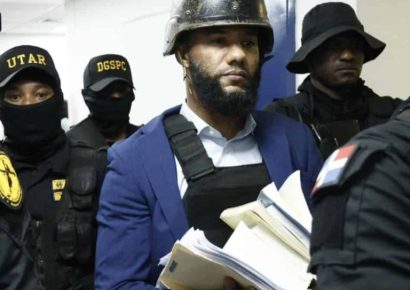 Ministerio Público acusa a fiscal de soborno y lavado