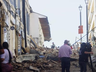 Terremoto de magnitud 7,4 deja al menos 18 muertos y decenas de edificios colapsados en Colombia