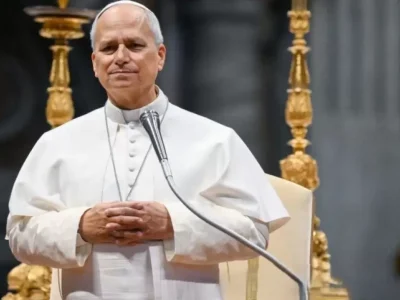 Papa León XIV pide priorizar la protección de los menores migrantes
