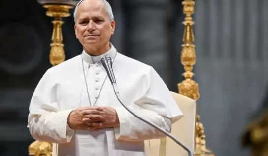 Papa León XIV pide priorizar la protección de los menores migrantes