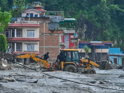 Nepal eleva a 289 los muertos tras una devastadora riada