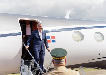 Abinader regresa a Santo Domingo tras agenda oficial en Cali