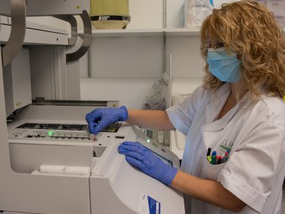 Moderna y MSD anuncian un avance clave en su vacuna personalizada contra el melanoma, un cáncer de piel
