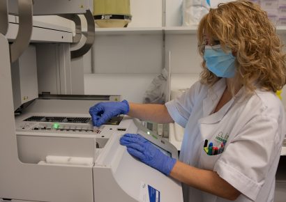 Moderna y MSD anuncian un avance clave en su vacuna personalizada contra el melanoma, un cáncer de piel