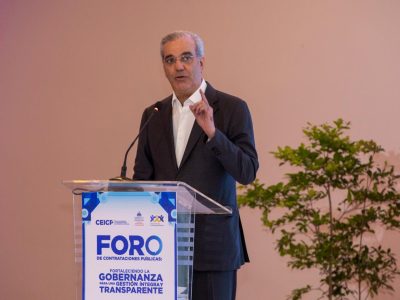 Abinader: compras públicas deben traducirse en soluciones reales