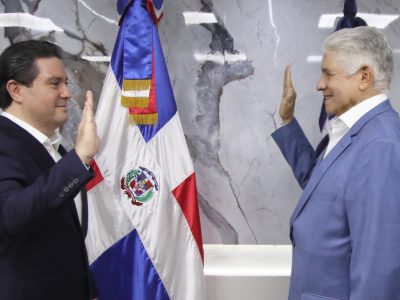 Alejandro Campos juramentado como director de Apordom