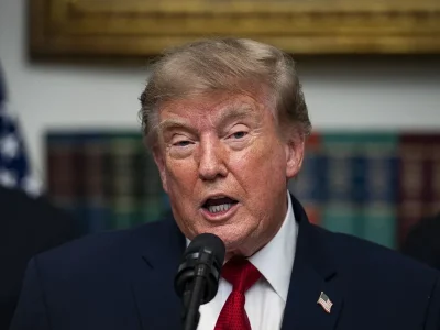 Trump ordena a NASA explorar vías comerciales para misión a Marte