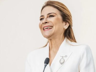 Carolina Mejía se describe como una mujer católica y provida