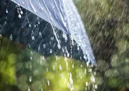 Onda tropical y vaguada provocarán lluvias este domingo