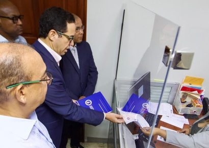 PRM entrega padrón de 1.5 millones de militantes a la JCE