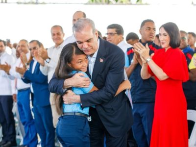 Gobierno del presidente Luis Abinader logra la máxima calificación y excelencia del cuerpo docente nacional