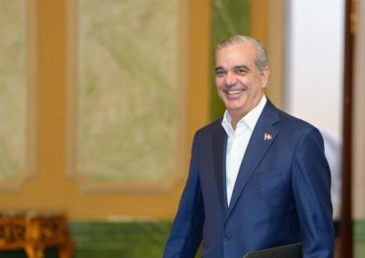 Gobierno del presidente Abinader alcanza cobertura récord del 93 % en educación primaria, según datos de la Unesco