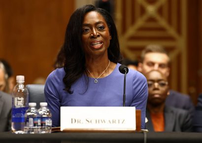 Senado confirma a Erica Schwartz como directora de los CDC