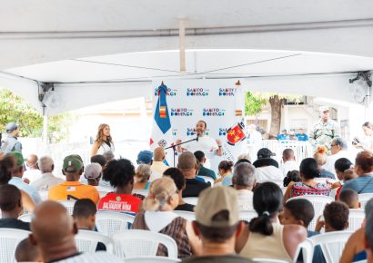Carolina Mejía encabeza operativo médico-social en Luz Consuelo Norte