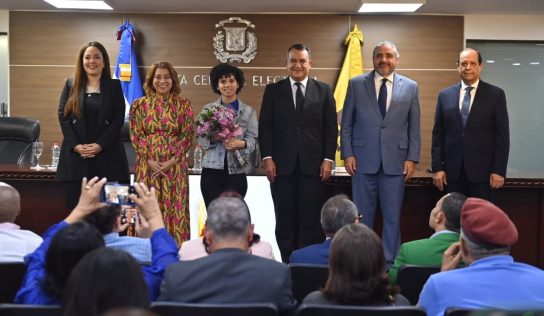 JCE celebra 3 millones de ciudadanos con nueva cédula