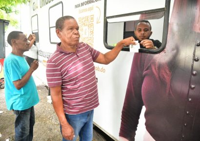 JCE beneficia a 1,762 ciudadanos en Bajos de Haina durante la “Semana de los Registros Civiles de AL y el Caribe”